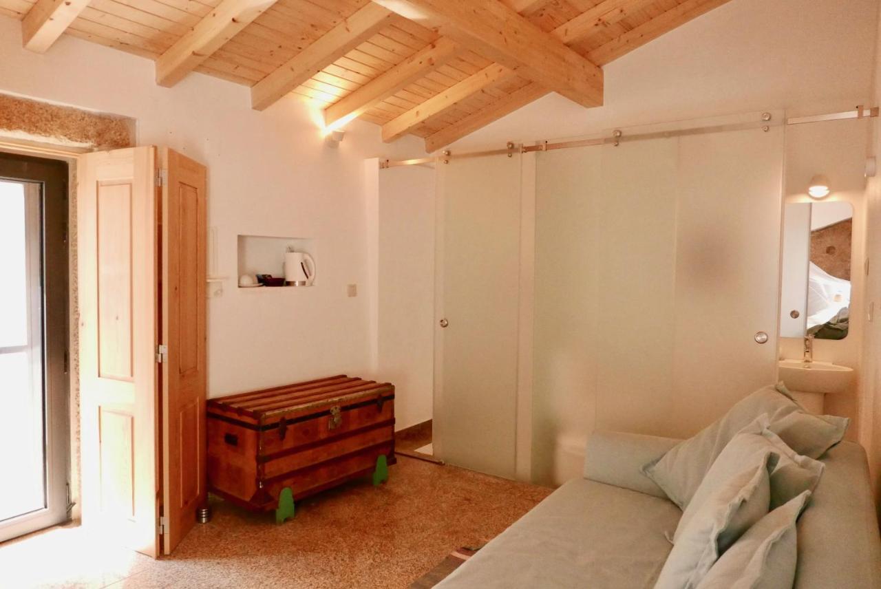 Casa Do Meio Em Quinta De Sao Pedro De Vir-A-Corca Монсанту Екстериор снимка