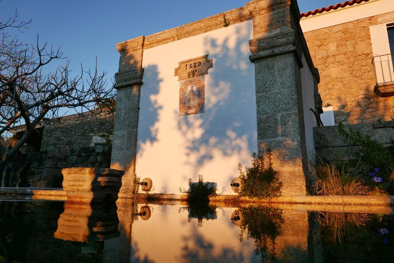 Casa Do Meio Em Quinta De Sao Pedro De Vir-A-Corca Монсанту Екстериор снимка