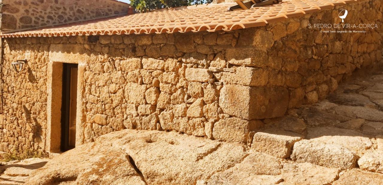 Casa Do Meio Em Quinta De Sao Pedro De Vir-A-Corca Монсанту Екстериор снимка